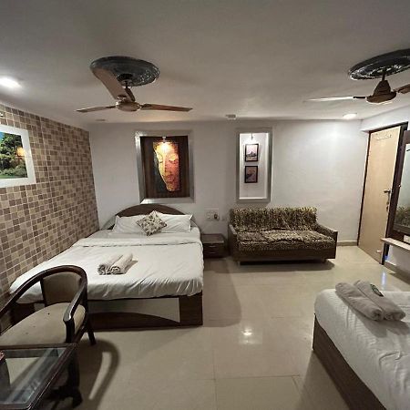 The Peach Tree Rooms Mount Âbû Extérieur photo