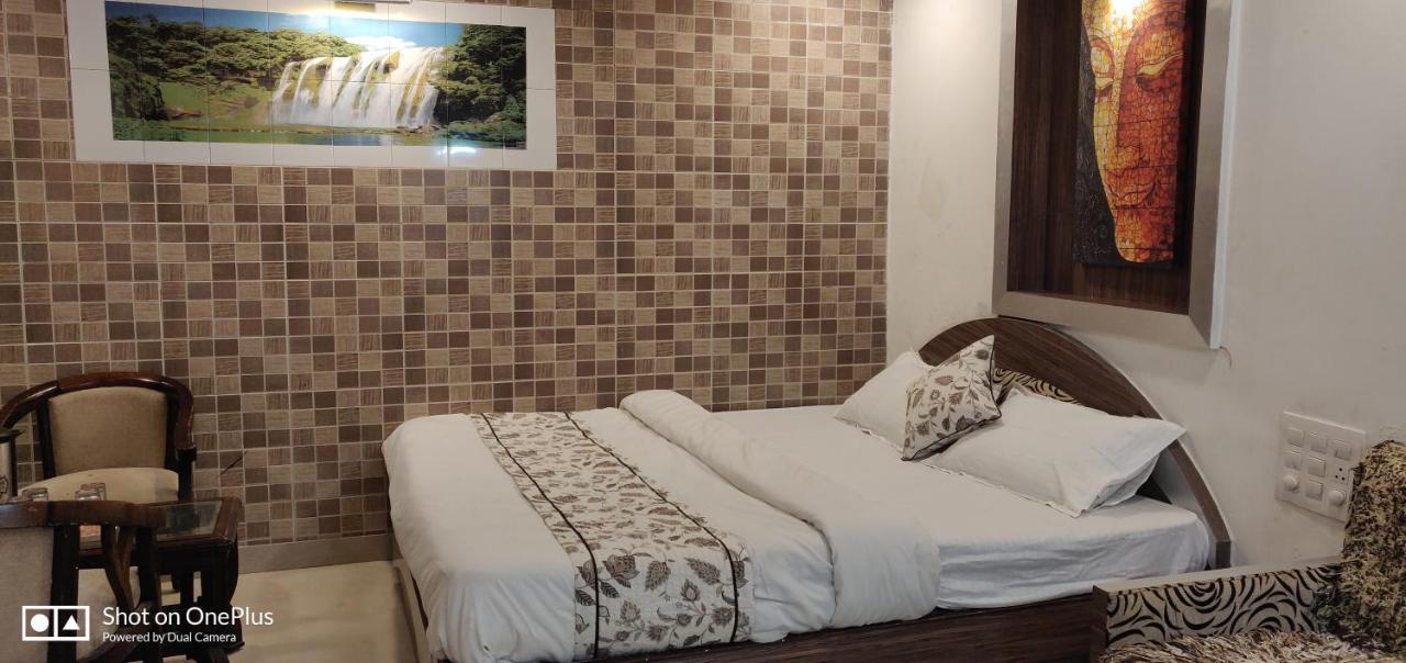 The Peach Tree Rooms Mount Âbû Extérieur photo