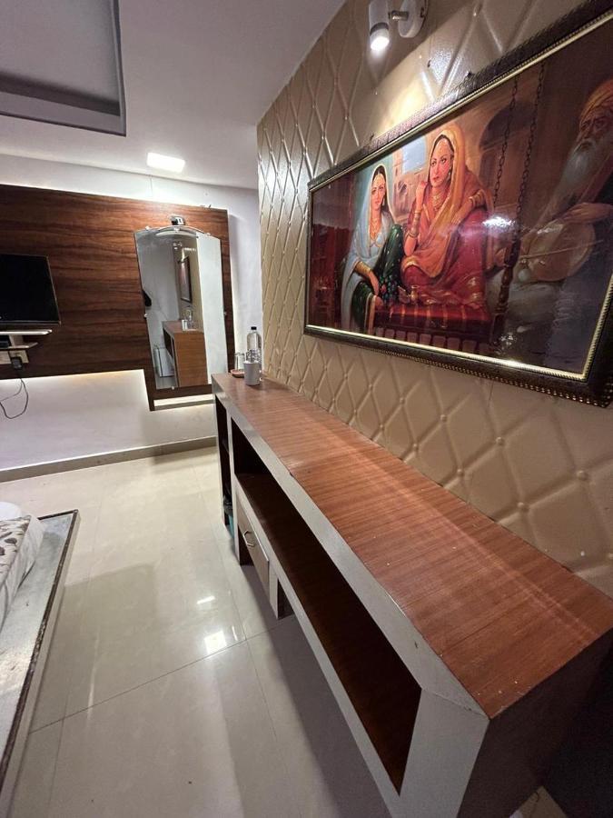 The Peach Tree Rooms Mount Âbû Extérieur photo